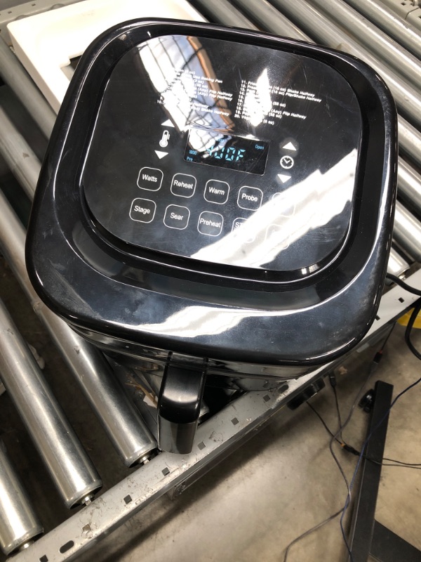 Photo 2 of (PARTS ONLY) Nu Wave Brio 7-in-1 Air Fryer Oven, 7.25-Qt with One-Touch Digital Controls, 50°- 400°F Temperature Controls in 5° Increments, Linear Thermal (Linear T) for Perfect Results, Black 7.25QT Brio