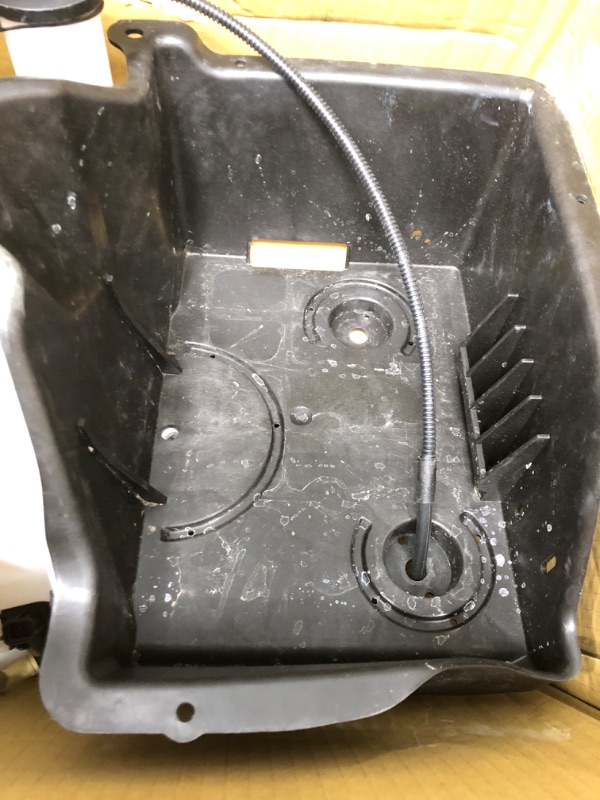 Photo 3 of **USED**
Dorman 603-862 Front Washer Fluid Reservoir Compatible with Select Ford/Lincoln Models

**USED AND DIRTY**