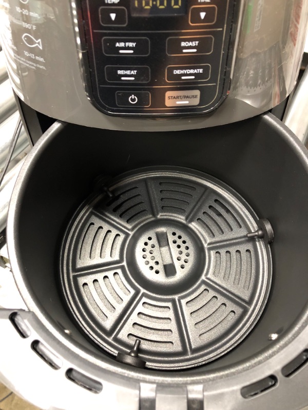 Photo 3 of ***non-functional*** Ninja AF101 Air Fryer that Crisps, Roasts, Reheats, & Dehydrates, for Quick, Easy Meals, 4 Quart Capacity, & High Gloss Finish, Black/Grey 4 Quarts