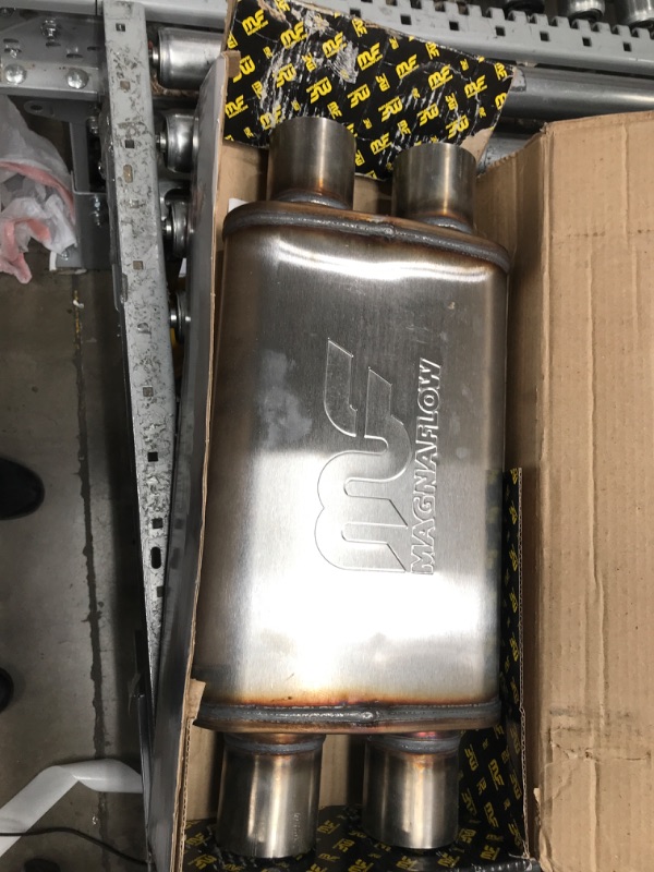 Photo 1 of MagnaFlow 4in x 9in Oval Dual/Dual Performance Muffler Exhaust 11386 - Straight-Through, 2.5in Inlet/Outlet Diameter, 20in Overall Length, Satin Finish - Classic Deep Exhaust Sound
