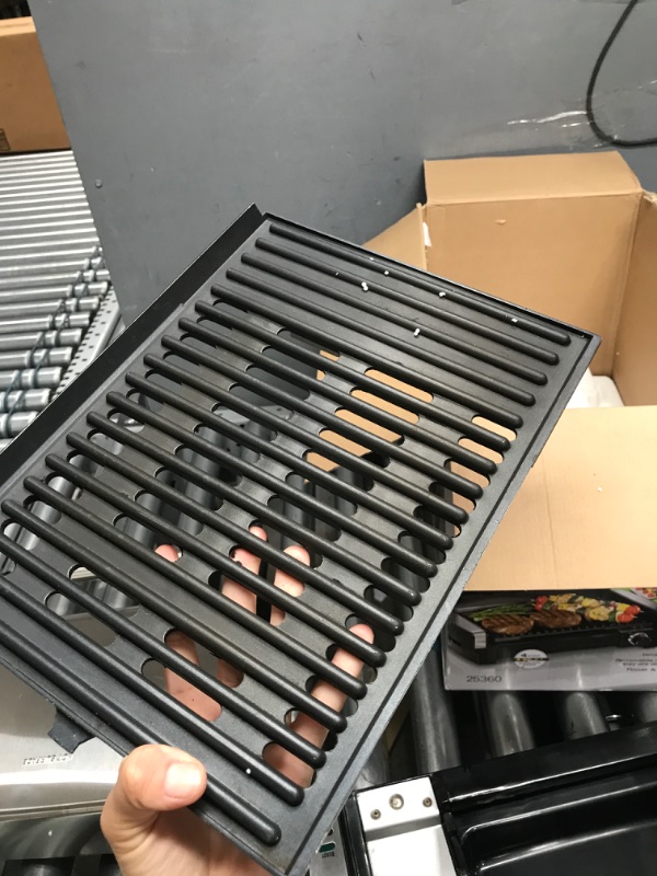 Photo 7 of ***USED***
Hamilton Beach Electric Indoor Searing Grill, 118 sq. in. Surface Serves 6, Stainless Steel 
(GRILL ONLY)