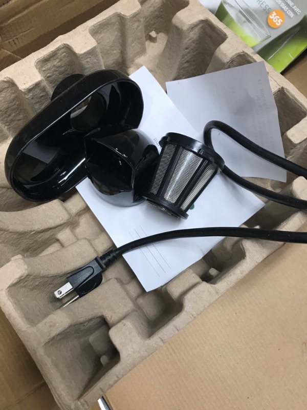 Photo 1 of **item has minor damage**see images***
Omega H3000D Cold Press 365 Juicer Slow Masticating Extractor Creates Delicious Fruit Vegetable and Leafy Green High Juice