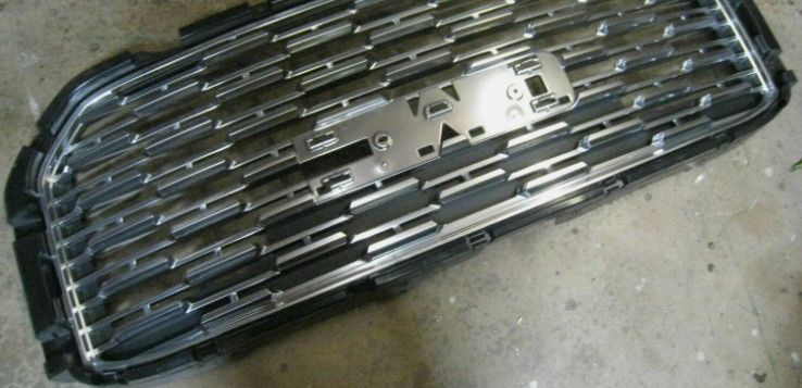 Photo 1 of 2017 GM GRILLE GMC Yukon OEM Grille ANR85091 ANR86168 