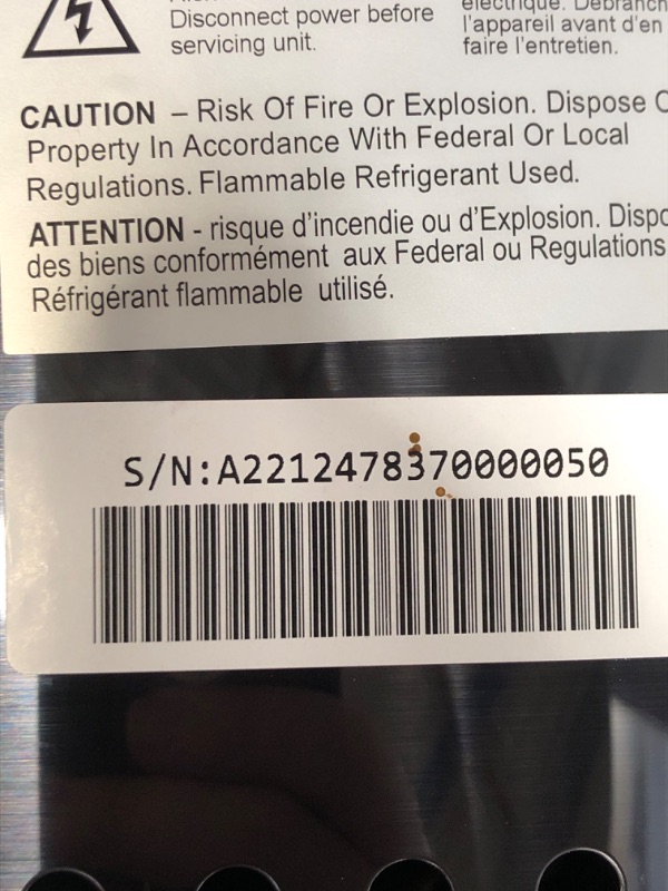 Photo 3 of **PARTS ONLY**
Frigidaire EFIC117-SSBLACK-COM EFIC117-SSBLACK 26 Lbs Portable Compact Maker, Stainless Steel Ice Making Machine, Medium, Black Stainless