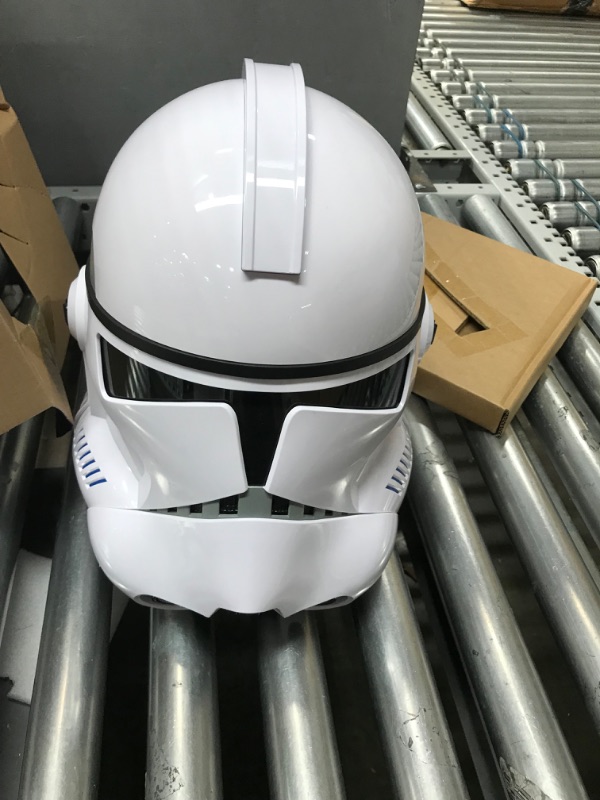 Photo 3 of STAR WARS The Black Series Phase II Clone Trooper Premium Electronic Helmet, The Clone Wars Roleplay Collectible, Kids Ages 14 and Up  (F3911)