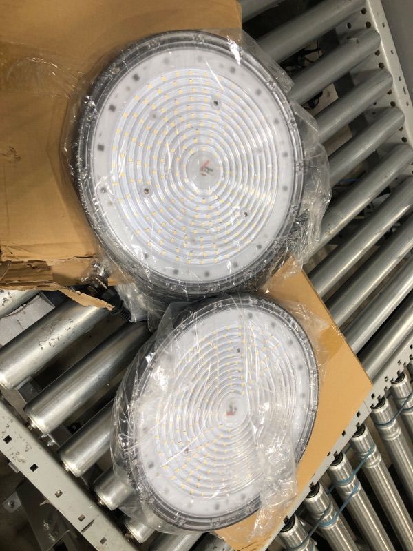 Photo 2 of Smart LED High Bay Light with Motion Sensor, 200W 5000K 28000LM(Eqv.800W MH/HPS) High Bay LED Light,ETL Listed Bay Light,Energy Saving Motion Activated Bay Lighting for Warehouse/Shop -2Pack 200W Motion|| 2Pack