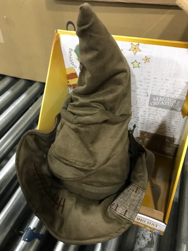 Photo 1 of Wizarding World Harry Potter, Talking Sorting Hat with 15 Phrases for Pretend Play, Kids Toys for Ages 5 and up Sorting Hat (Interactive)