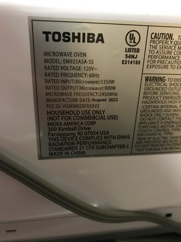 Photo 1 of *** UNABLE TO TEST *** TOSHIBA EM925A5A-SS Countertop Microwave Oven, 0.9 Cu Ft With 10.6 Inch Removable Turntable, 900W, 6 Auto Menus, Mute Function & ECO Mode, Child Lock, LED Lighting, Stainless Steel