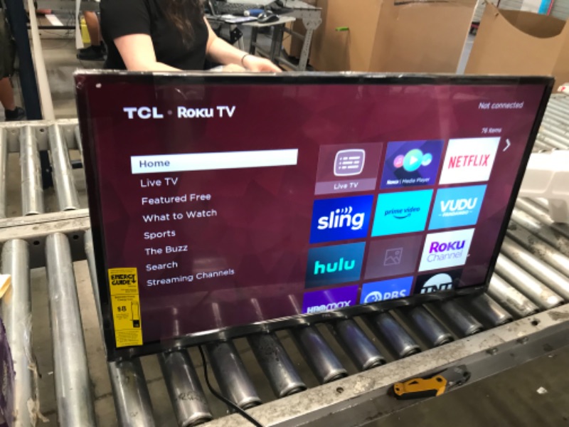 Photo 3 of TCL 32" Class 3-Series HD 720p LED Smart Roku TV - 32S355