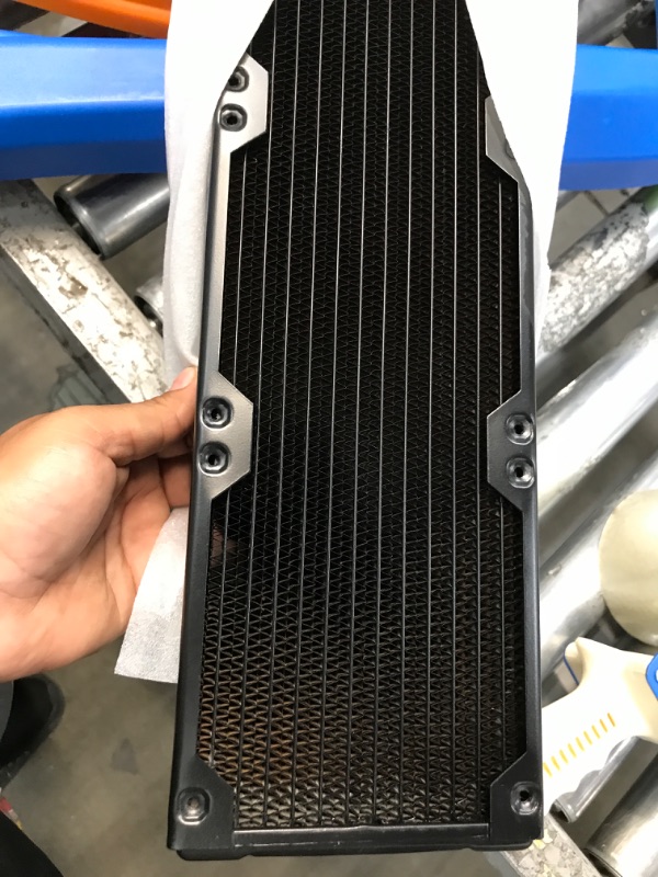 Photo 2 of Corsair Hydro X Series, XR7 480mm Water Cooling Radiator (Quad 120mm Fan Mounts, Easy Installation, Premium Copper Construction, Polyurethane Coating, Integrated Fan Screw Guides) Black Thick 480mm