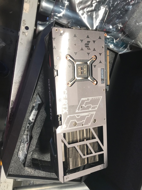Photo 1 of ASUS TUF Gaming GeForce RTX® 4080 OC Edition Graphics Card (PCIe 4.0, 16GB GDDR6X, HDMI 2.1a, DisplayPort 1.4a)
