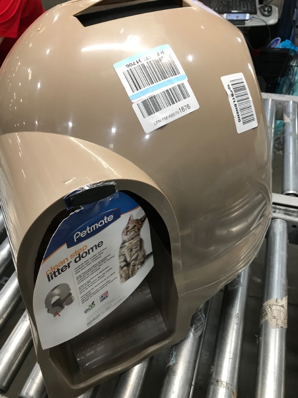 Photo 3 of *** HAS DENT ON THE SIDE OF THE DOME *** Petmate Booda Clean Step Cat Litter Box Dome (Multiple Cat Closed Litterbox, Indoor Cat Litterbox Enclosure, Made in The USA with 95% Recycled Materials) Cleanstep Litter Box Titanium
