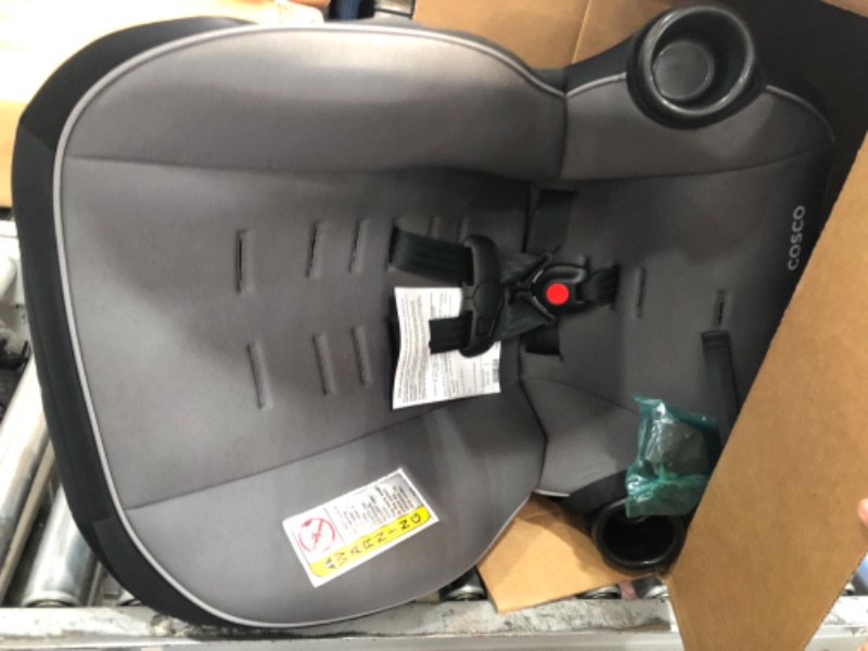 Photo 1 of Cosco Onlook 2-in-1 Convertible Car Seat, Rear-Facing 5-40 pounds and Forward-Facing 22-40 pounds and up to 43 inches, Black Arrows