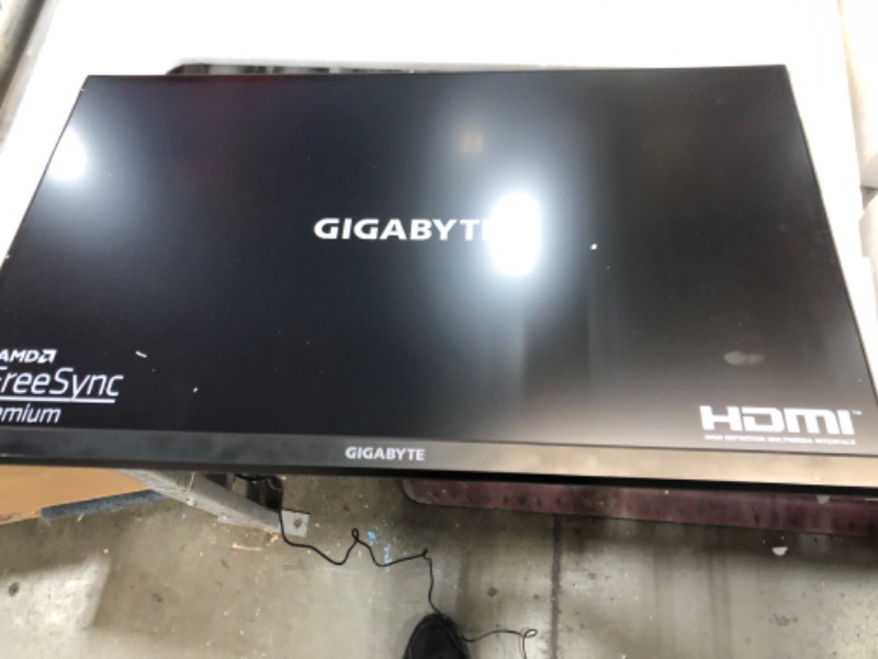 Photo 2 of GIGABYTE M27Q 27" 170Hz 1440P -KVM Gaming Monitor, 2560 x 1440 SS IPS Display, 0.5ms (MPRT) Response Time, 92% DCI-P3, HDR Ready, FreeSync Premium, 1x Display Port 1.2, 2x HDMI 2.0, 2x USB 3.0
