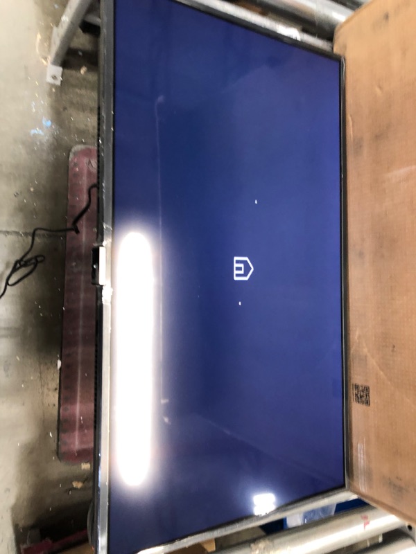 Photo 1 of SAMSUNG 32-Inch Class QLED 4K Q60C Series Quantum HDR, Dual LED, Object Tracking Sound Lite, Q-Symphony, Motion Xcelerator, Gaming Hub, Smart TV with Alexa Built-in (QN32Q60C, 2023 Model) 32-Inch TV Only