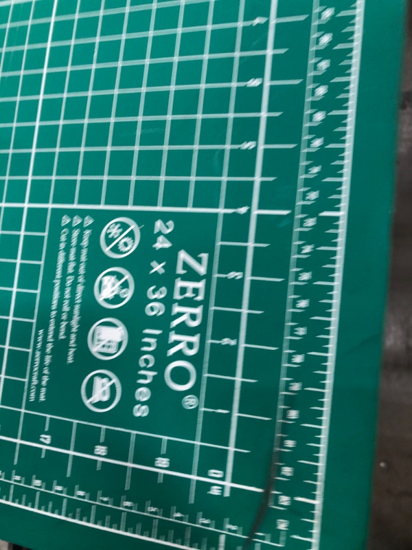 Photo 4 of ****ONE ONLY****
ZERRO Self Healing Cutting Mat 24" x 36",Professional Double Sided Durable Non-Slip Rotary Mat for Scrapbooking, Quilting, Sewing-3mm Thick (A1) A1:36x24 inches