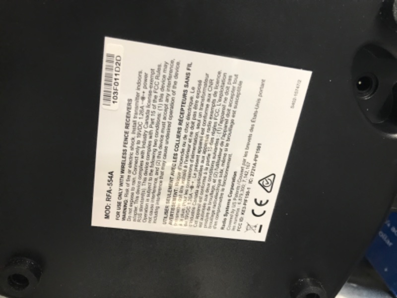 Photo 3 of **MISSING PARTS** PetSafe Stay & Play Wireless Pet Fence & Replaceable Battery Collar - Circular Boundary Secures up to 3/4 Acre Yard, No-Dig, America's Safest Wireless Fence From Parent Company INVISIBLE FENCE Brand
