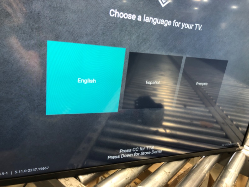 Photo 2 of VIZIO 40-inch D-Series Full HD 1080p Smart TV with Apple AirPlay and Chromecast Built-in, Alexa Compatibility, D40f-J09, 2022 Model 40 in 1080p Bezel