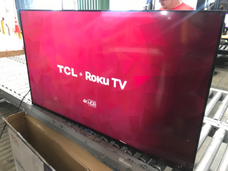 Photo 3 of **display is dark on one side **TCL 50" Class 5-Series 4K UHD QLED Dolby Vision & Atmos, VRR, AMD FreeSync, Smart Roku TV - 50S555 (2022 Model) ,Black

