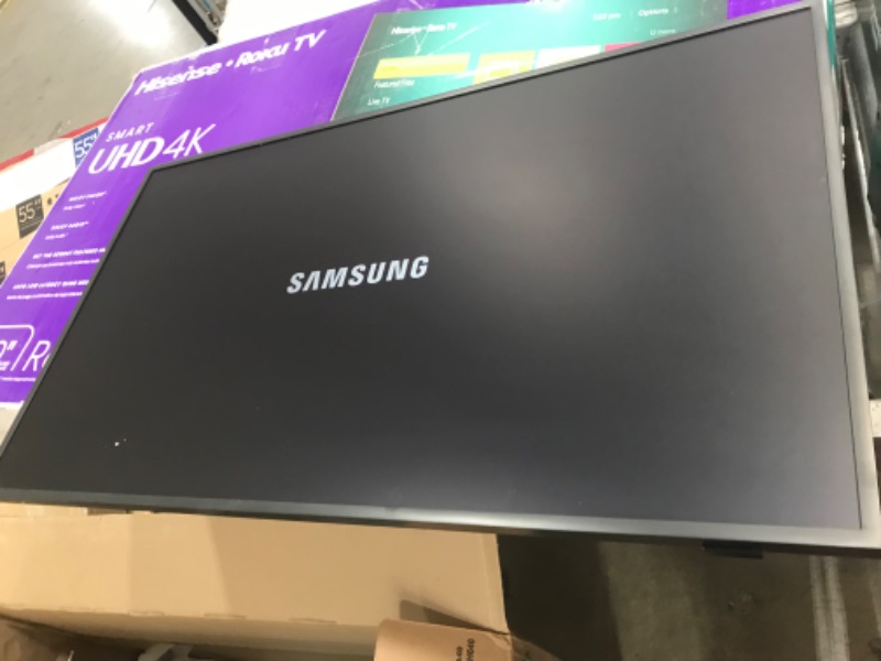 Photo 2 of SAMSUNG 43-Inch Class QLED 4K The Frame LS03B Series, Quantum HDR, Art Mode, (QN43LS03BAFXZA, Latest Model) 43-Inch Sand Gold Metal Customizable Bezel
