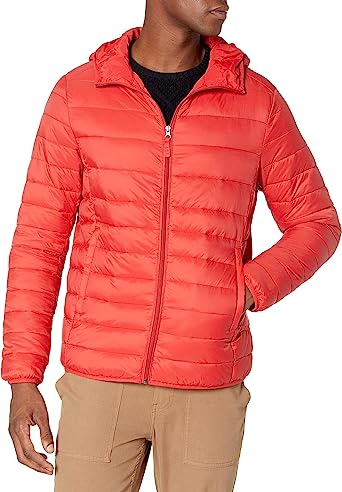 Photo 1 of Amazon Essentials Men's Lightweight Water-Resistant Packable Hooded Puffer Jacket small red
