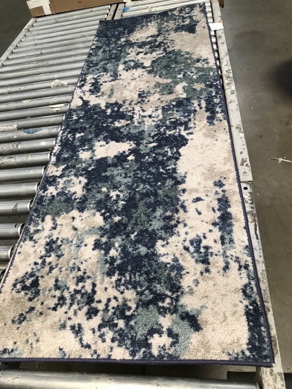 Photo 1 of 2' x 6' Runner Rug