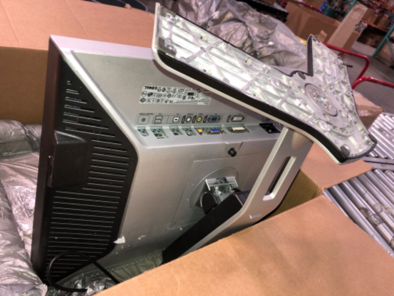 Photo 1 of 17" Dell 1708FPb DVI Rotating LCD Monitor w/USB Hub (Silver/Black) - Rotates to Portrait or Landscape View! (INCLUDES KEYBOARD, SEE ALL PHOTOS) 