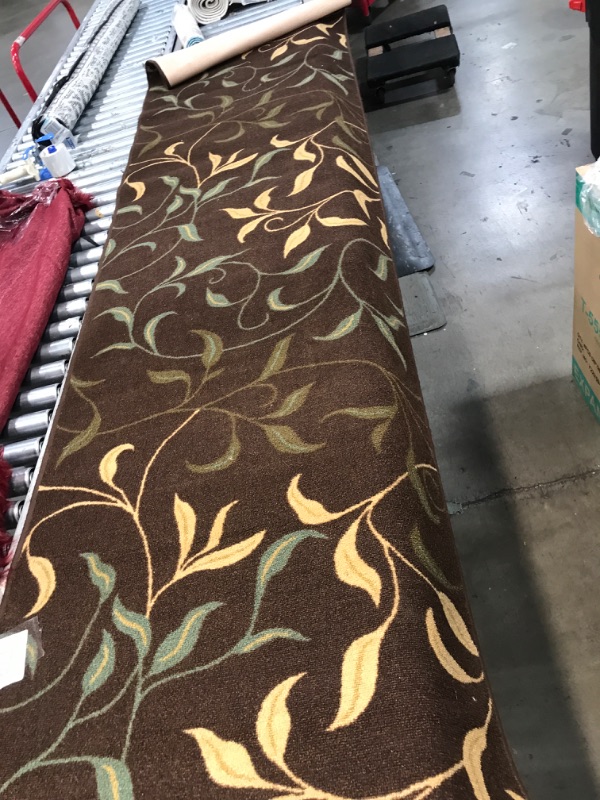 Photo 1 of 2'8" x 8' runner rug