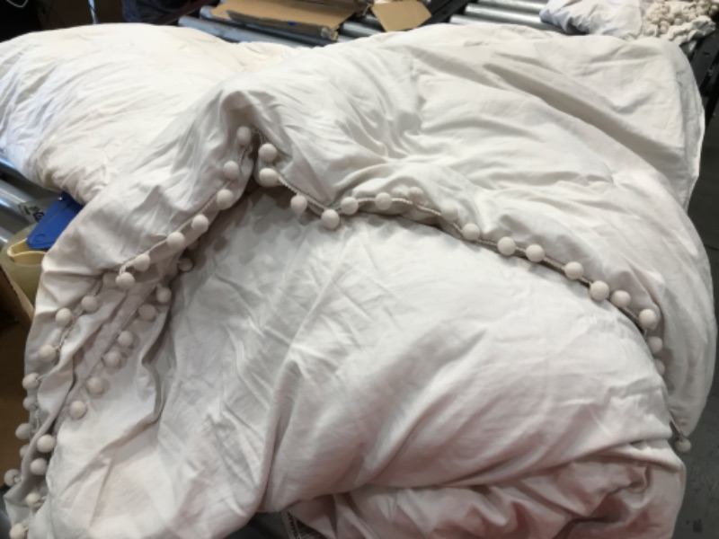 Photo 3 of ***NEEDS CLEANING***White Comforter Set King 3pcs Boho Ball Pom Pom Bedding, Aesthetic White Comforter King Size Bed Set Beige White Bedding Set