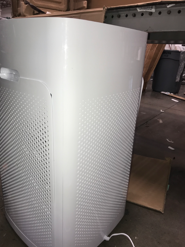 Photo 3 of *NONFUNCTIONAL//POWERS ON BUT DOESN'T BLOW AIR** AIRDOCTOR AD5000 4-in-1 Air Purifier for Extra Large Spaces & Open Concepts with UltraHEPA, Carbon & VOC Filters - Removes particles 100Xs Smaller than HEPA Standard
