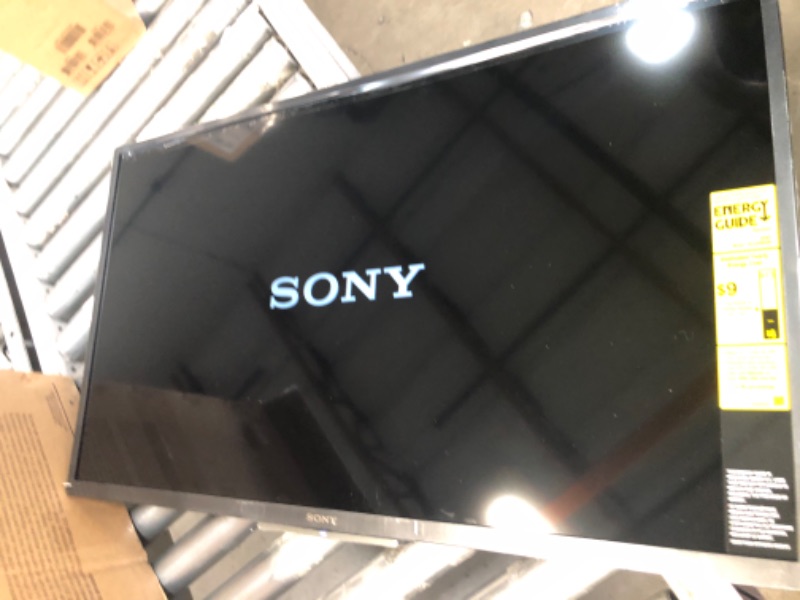 Photo 4 of Sony 32 Inch 720p HD LED HDR TV W830K Series with Google TV and Google Assistant-2022 Model
