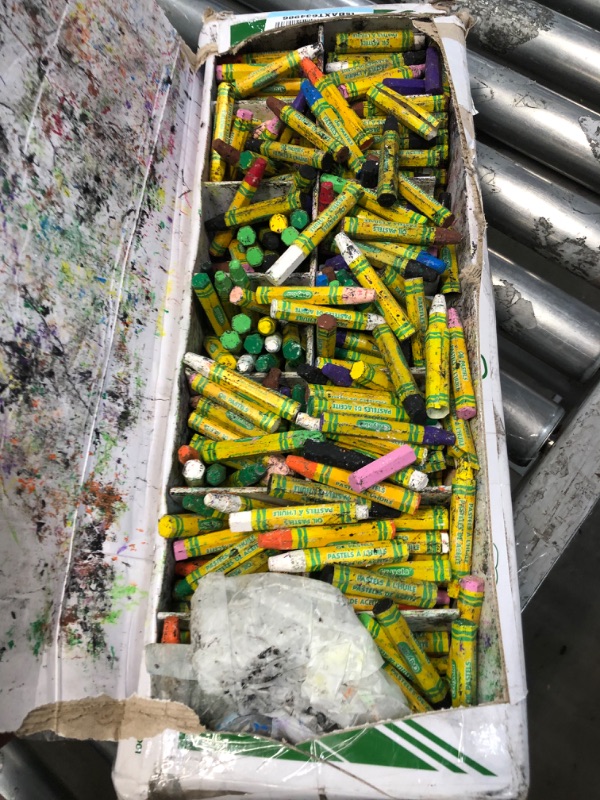 Photo 1 of Crayola Oil Pastels Classpack (box of 336)