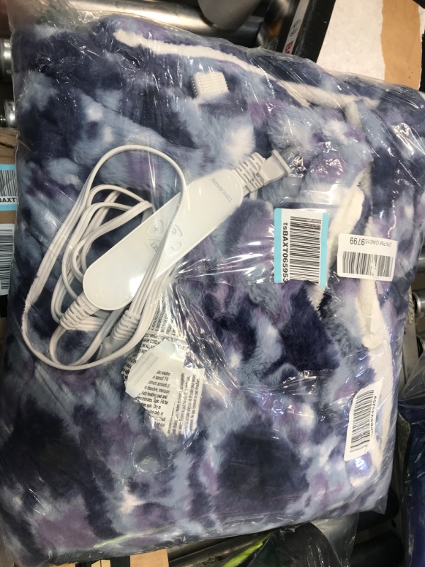 Photo 1 of QUEEN SIZE HEATED BED COMFORTER 
