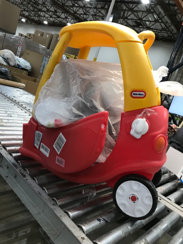 Photo 2 of Little Tikes Cozy Coupe