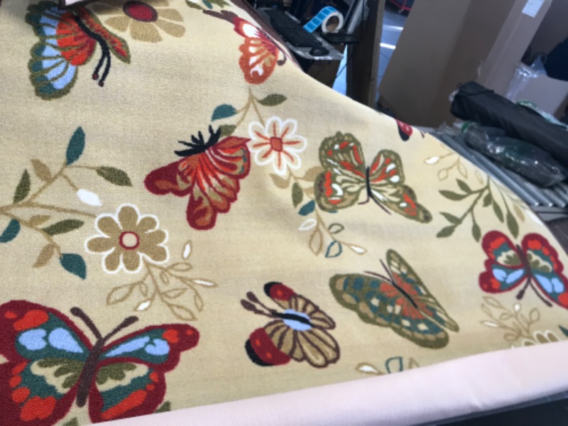 Photo 1 of 5X7FT BUTTERFLY PRINT DEIGN AREA RUG