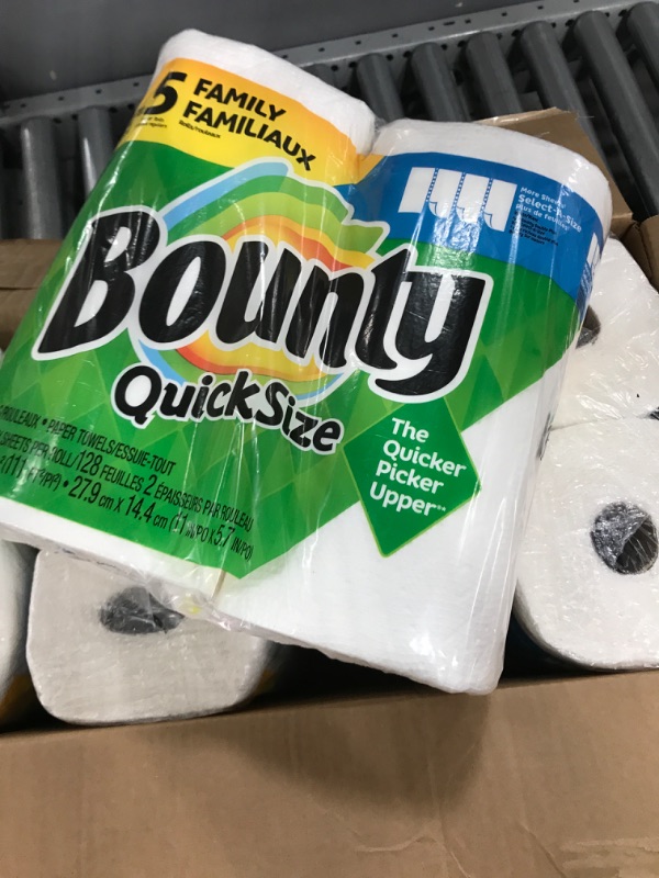 Photo 2 of Bounty Quick Size Paper Towels, White, 4 Packs Of 2 Family Rolls = 8 Family Rolls