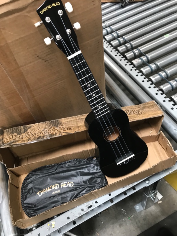 Photo 2 of *** Damaged *** Diamond Head DU-100 Rainbow Soprano Ukulele - Black Black Ukulele