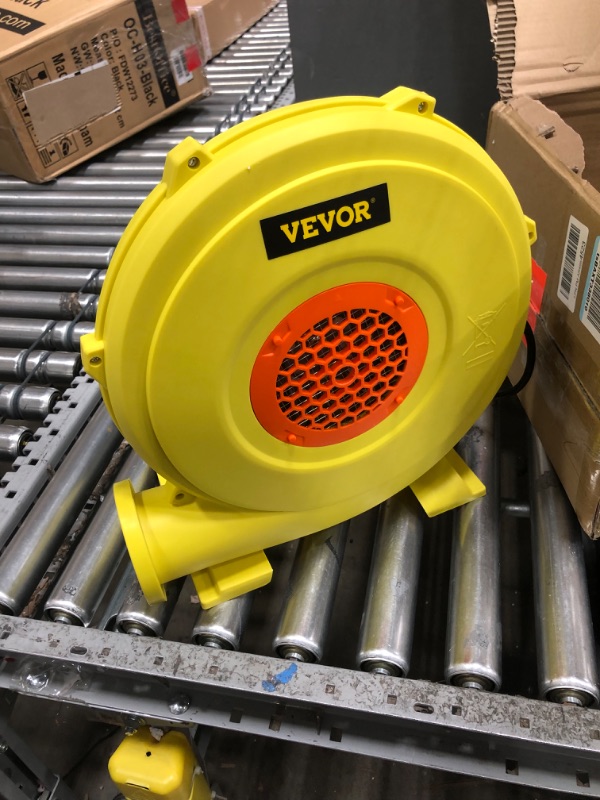 Photo 2 of VEVOR Air Blower, 950W 1.25HP Inflatable Blower, Portable and Powerful Bounce House Blower, 2200Pa Commercial Air Blower Pump Fan, Used for Inflatable Bouncy Castle and Jump Slides, Yellow
