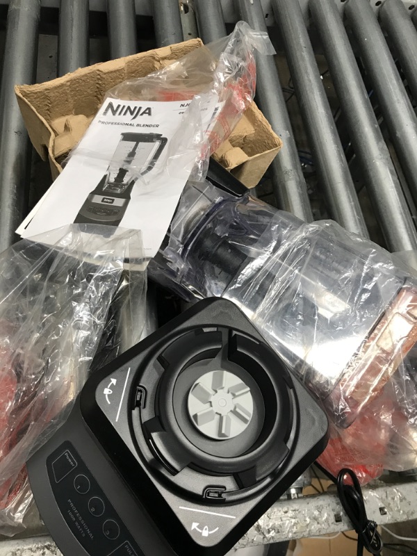 Photo 3 of ** DAMAGED**Ninja NJ601AMZ Professional Blender with 1000-Watt Motor & 72 oz Dishwasher-Safe Total Crushing Pitcher for Smoothies, Shakes & Frozen Drinks, Black