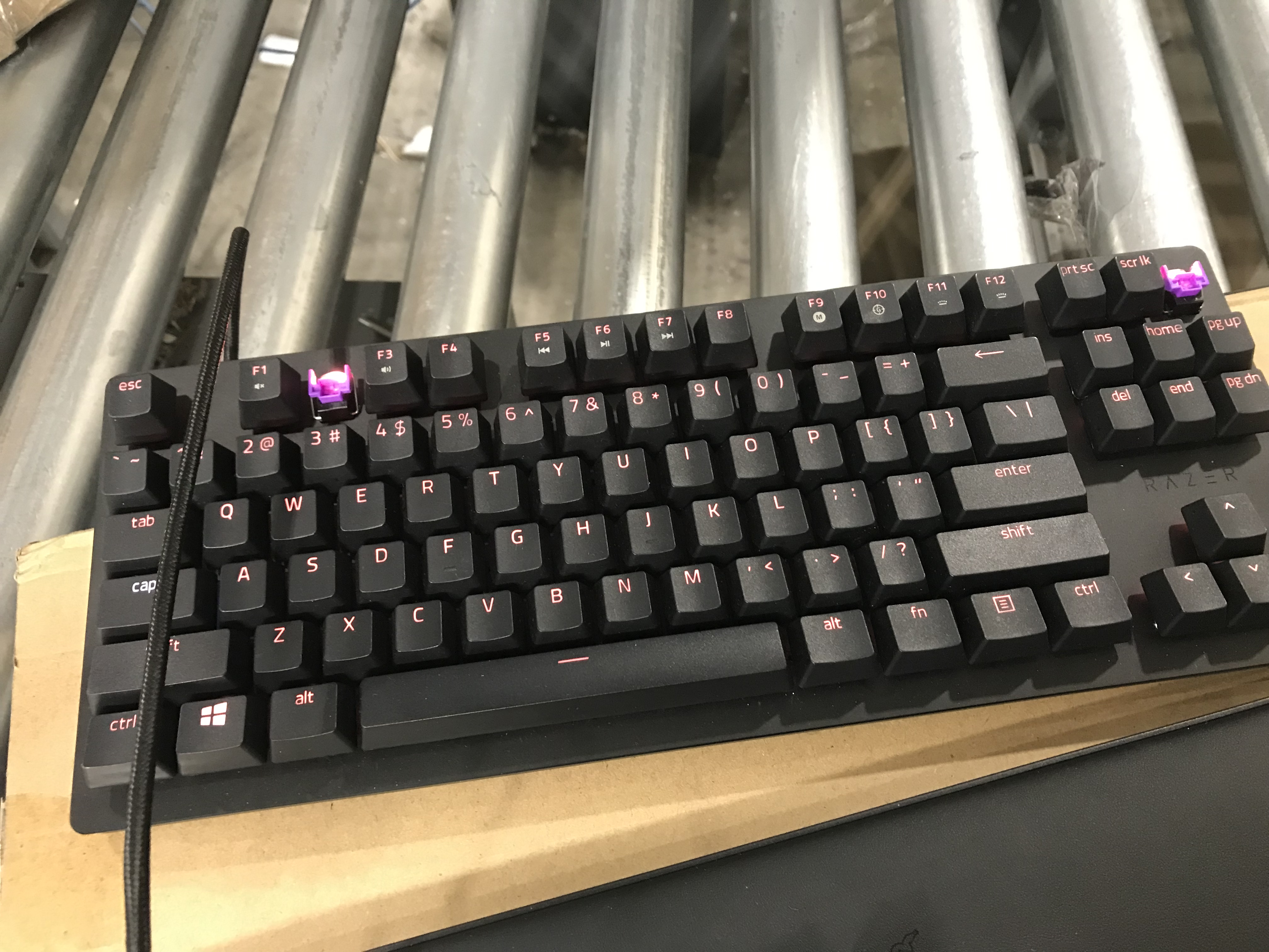 Photo 7 of DAMAGED ITEM
Huntsman V2 TKL Wired Optical Purple Clicky Switch Gaming Keyboard with Chroma RGB Backlighting