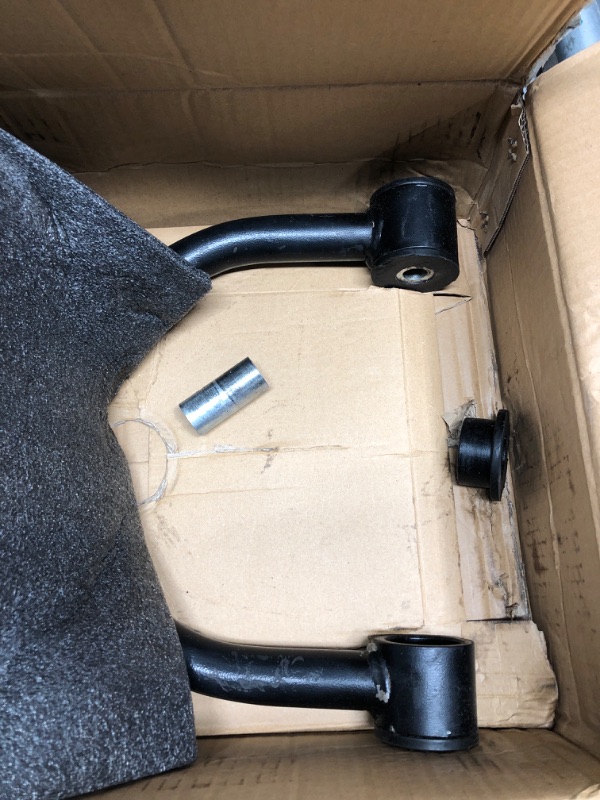 Photo 2 of 2-4" Lift Upper Control Arms, Upper Control Arm Lift With Ball Joint, For 2004-2019 Nissan Titan Automotive Replacement Control Arms