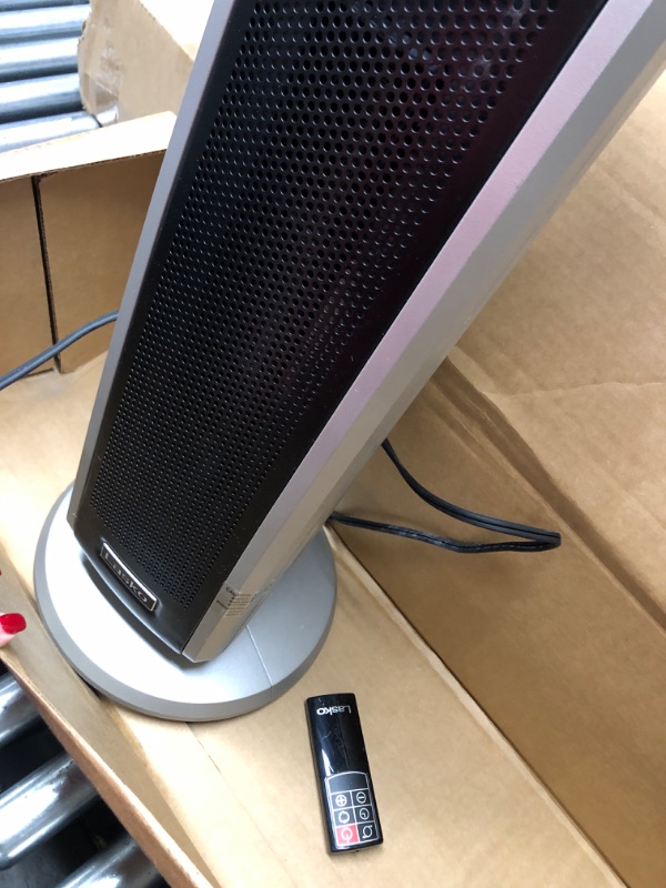 Photo 3 of *** TESTED - POWERS ON *** Lasko 5586 Digital Ceramic Tower Heater with Remote, Dark Grey Black 5586 Tower Heater