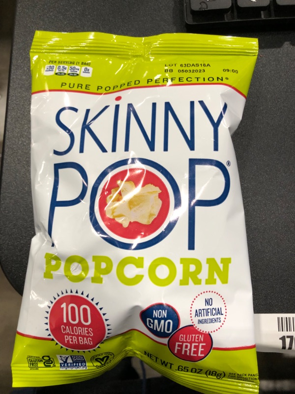 Photo 3 of 30-COUNT
EXPIRED 5-3-2023
Skinnypop Popcorn 100 Calorie Popcorn Bags .65 Oz
