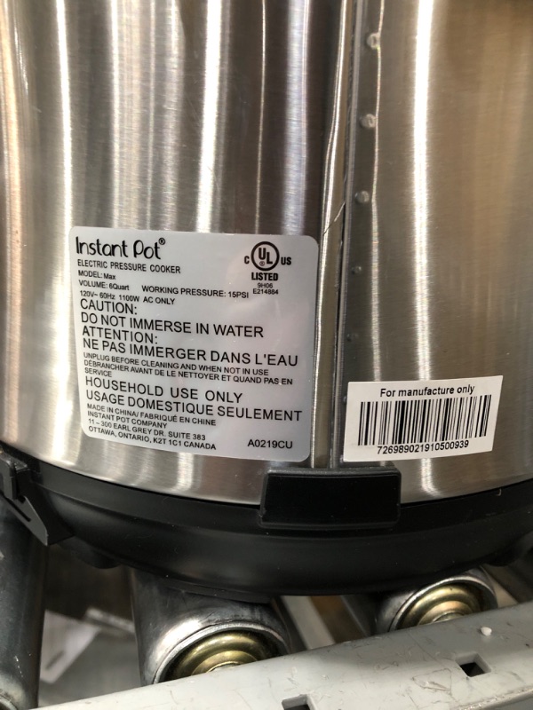 Photo 4 of **PARTS ONLY/ SEE NOTES*****
 Instant Pot Max 6 Quart Multi-use Electric Pressure Cooker