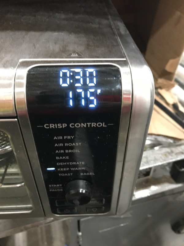 Photo 3 of ***TESTED/ TURNS ON*** Ninja Foodi 9-in-1 Digital Air Fry Oven Air Fry, Air Roast, Air Broil, Bake, Bagel, Toast, Dehydrate, Keep Warm, and Reheat - Stainless Steel
