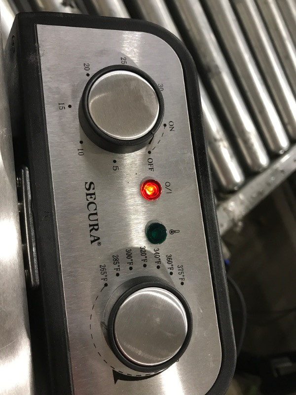 Photo 3 of ***TESTED/ TURNS ON*** Secura Electric Deep Fryer 1800W-Watt Large 4.0L/4.2Qt Professional Grade Stainless Steel with Triple Basket and Timer