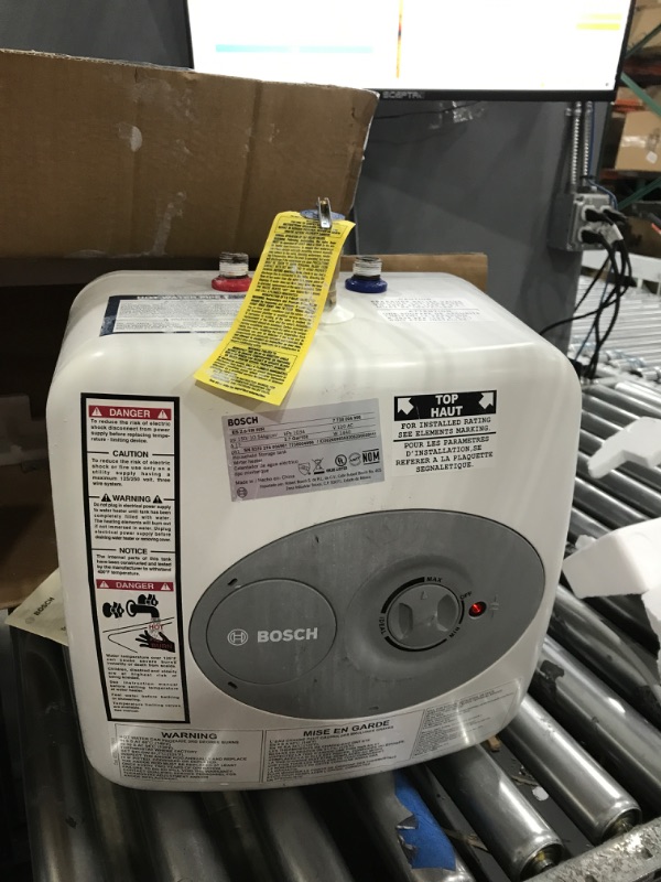 Photo 2 of ***TESTED/ TURNS ON*** Bosch Electric Mini-Tank Water Heater Tronic 3000 T 2.5-Gallon (ES2.5) - Eliminate Time for Hot Water - Shelf, Wall or Floor Mounted 2.5 Gallon