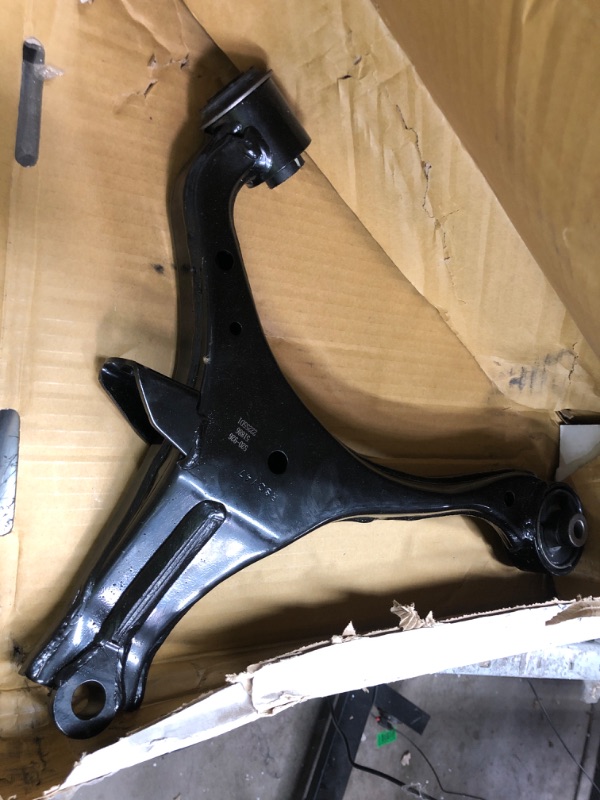 Photo 2 of Dorman 520-926 Front Passenger Side Lower Suspension Control Arm for Select Acura / Honda Models