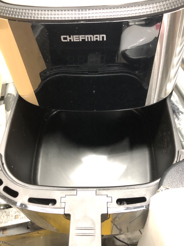 Photo 3 of ***POWERS ON***Chefman TurboFry Air Fryer