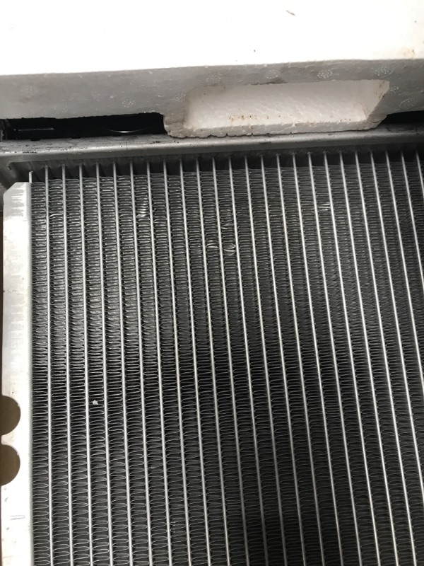 Photo 5 of *DAMAGED* AUTOSAVER88 34'' Radiator Compatible with Chevy Silverado Suburban Tahoe Cadillac Avalanche Escalade GMC Yukon Sierra ATRD1004